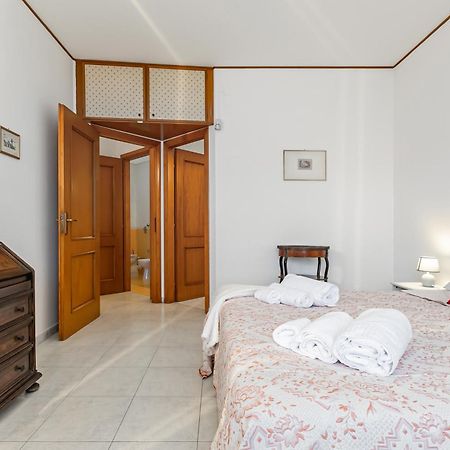 Palazzo Reale & Piazza Indipendenza Roomy Flat Palermo Exteriör bild