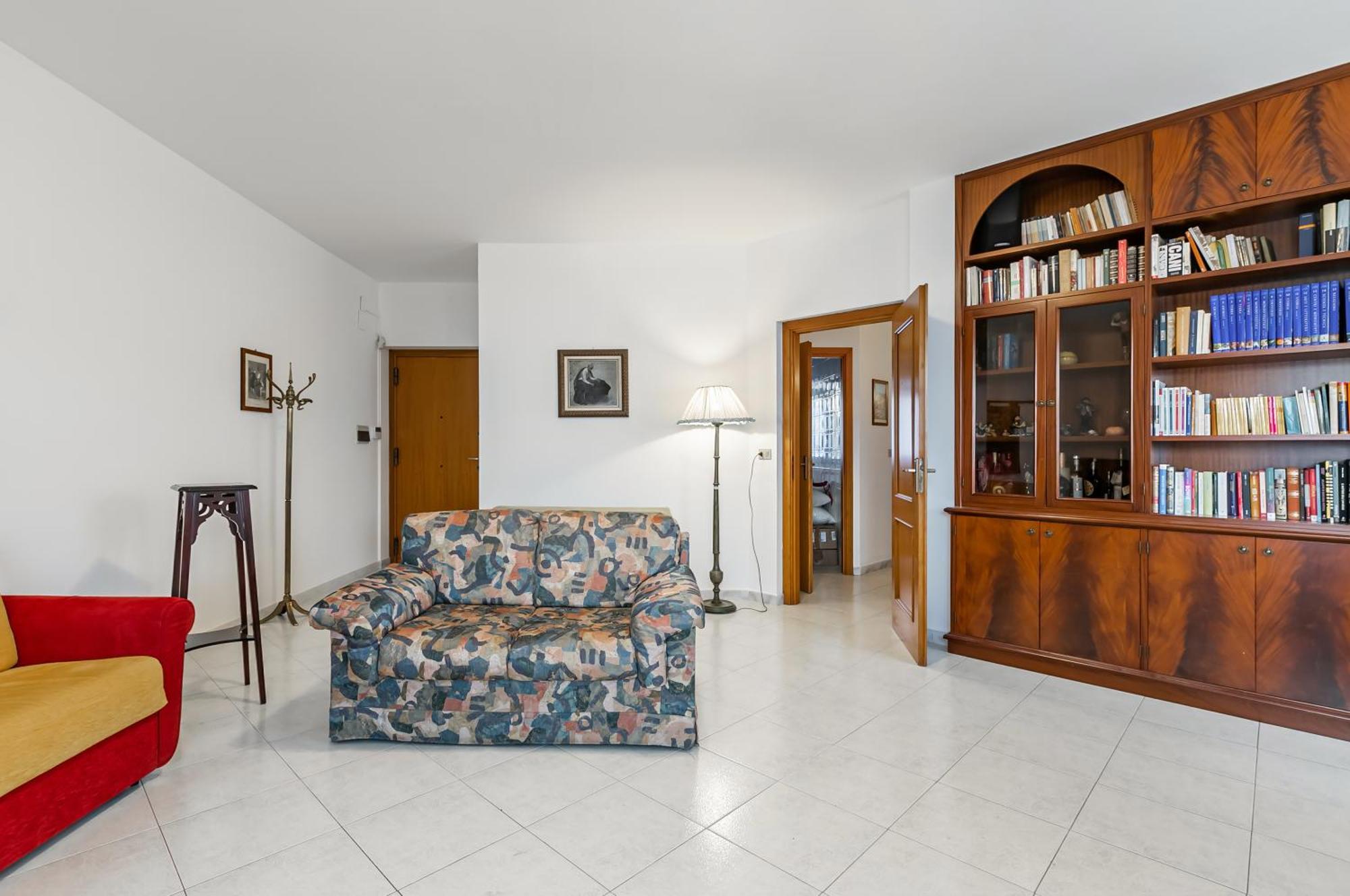 Palazzo Reale & Piazza Indipendenza Roomy Flat Palermo Exteriör bild
