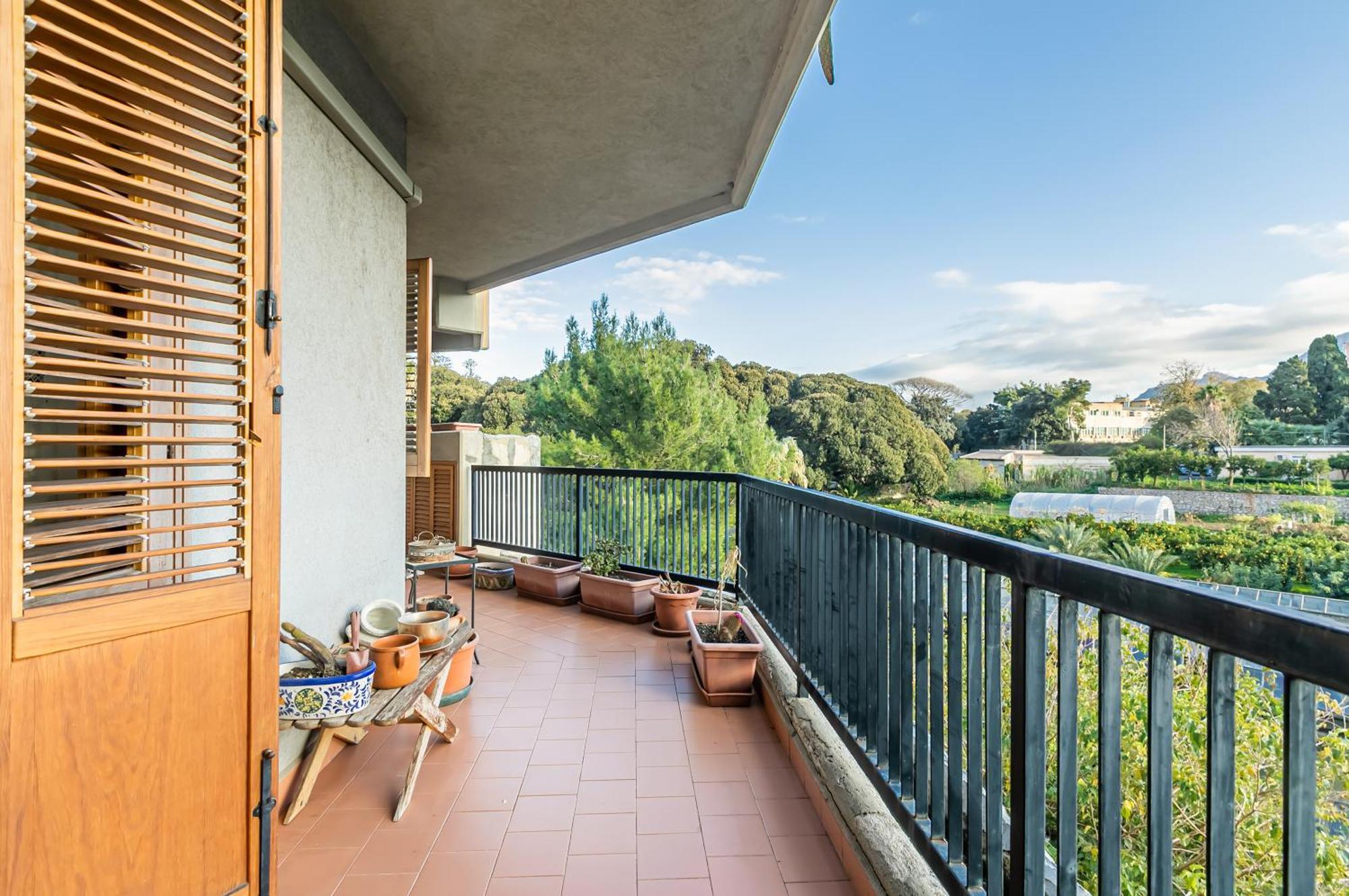 Palazzo Reale & Piazza Indipendenza Roomy Flat Palermo Exteriör bild