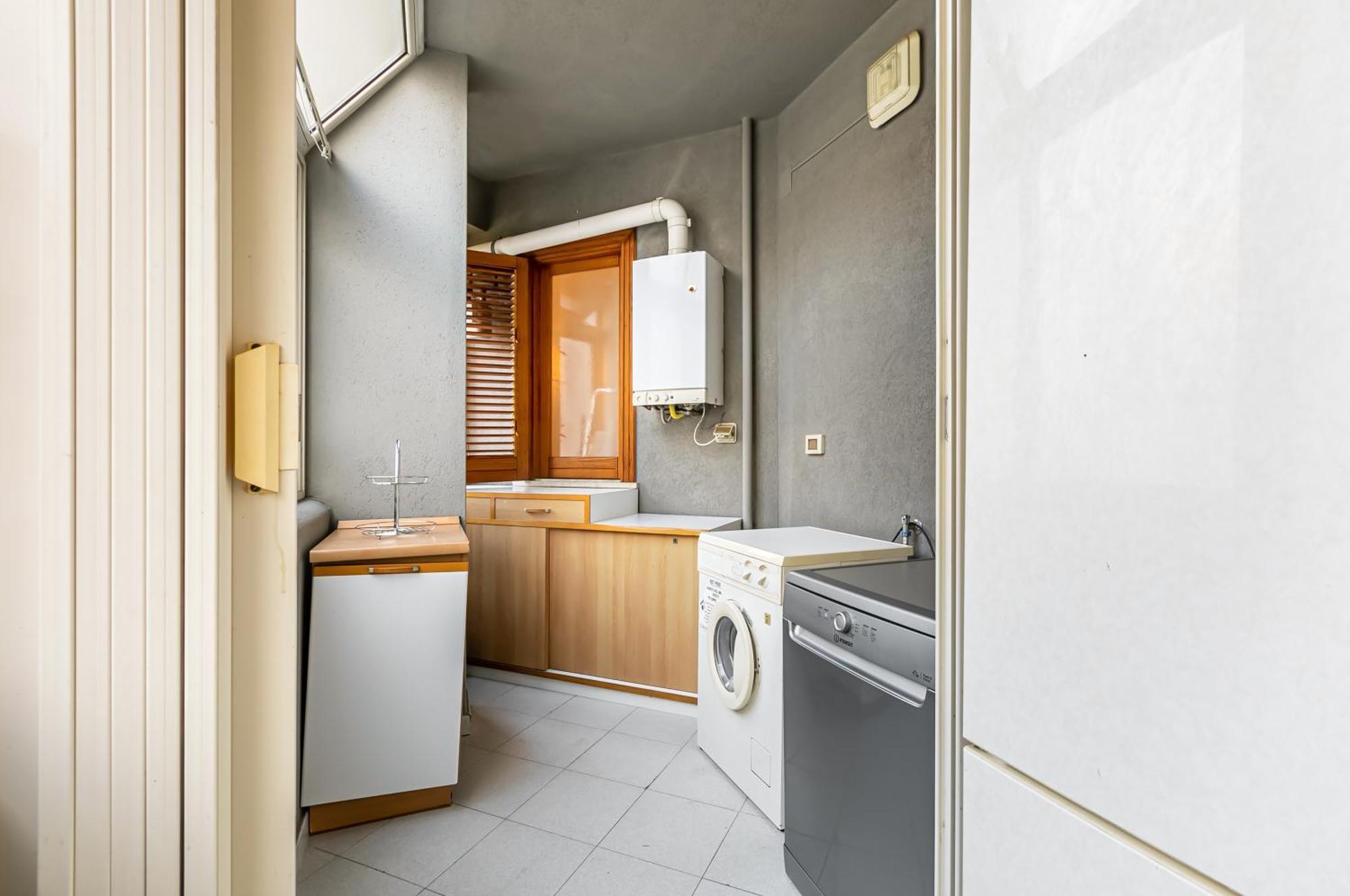 Palazzo Reale & Piazza Indipendenza Roomy Flat Palermo Exteriör bild