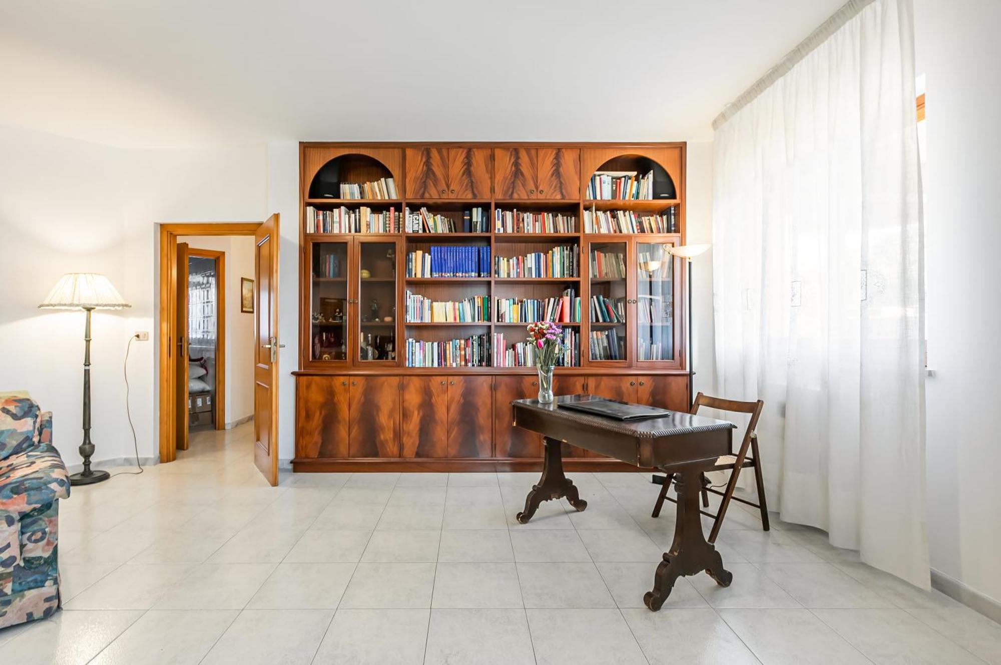Palazzo Reale & Piazza Indipendenza Roomy Flat Palermo Exteriör bild